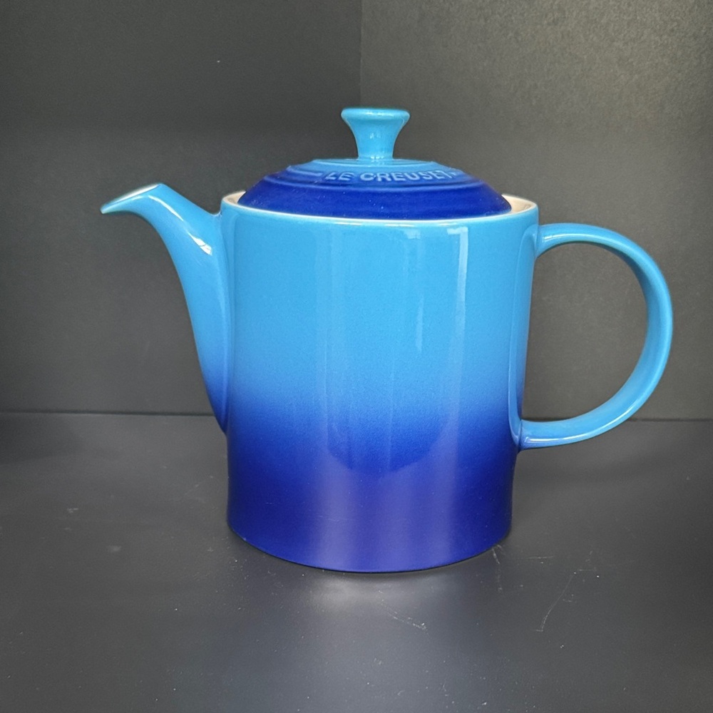 Le Creuset Azure Ombre Teapot